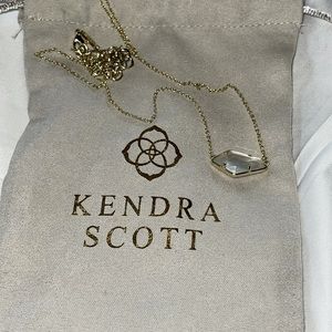 Kendra Scott necklace